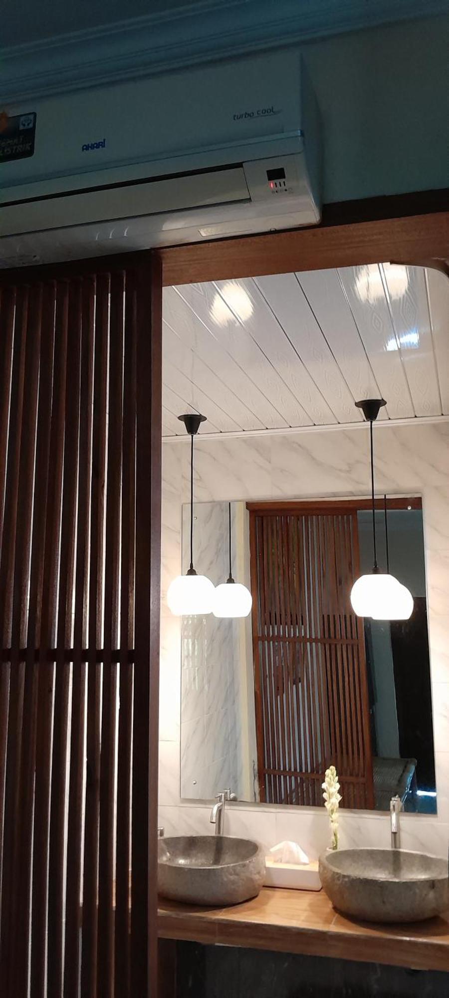 The Wayan House Hostel *