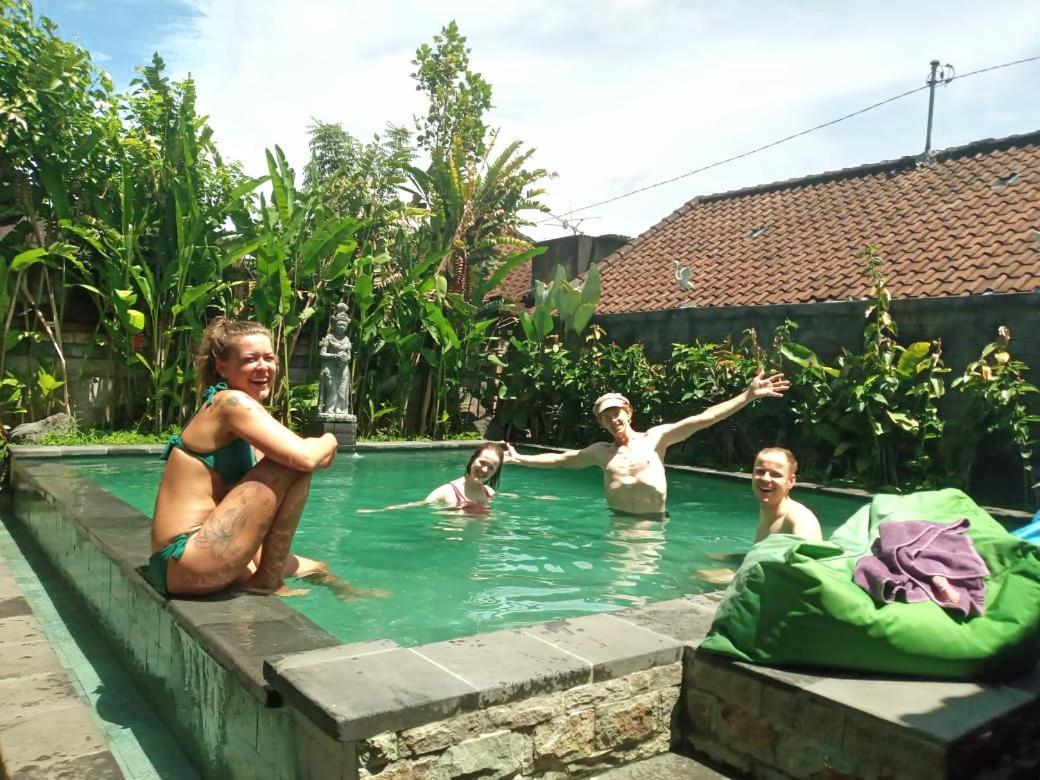 Hostel The Wayan House